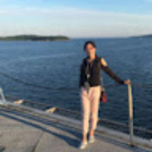 Meet your Posher, Kelly